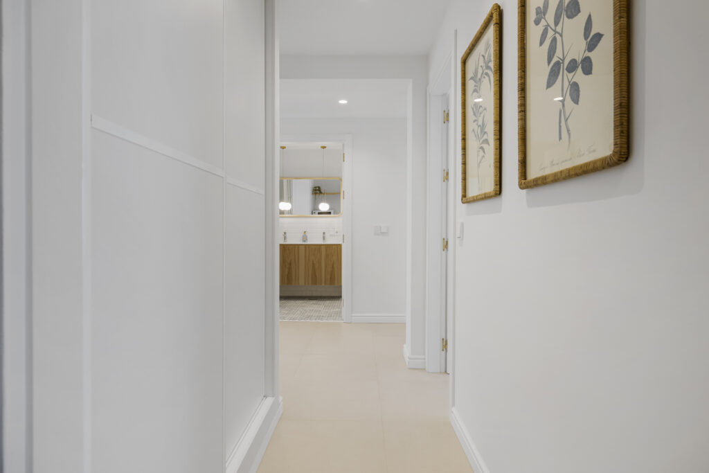 2024.10.26 - Spanish riviera - Calle real 93 - P28